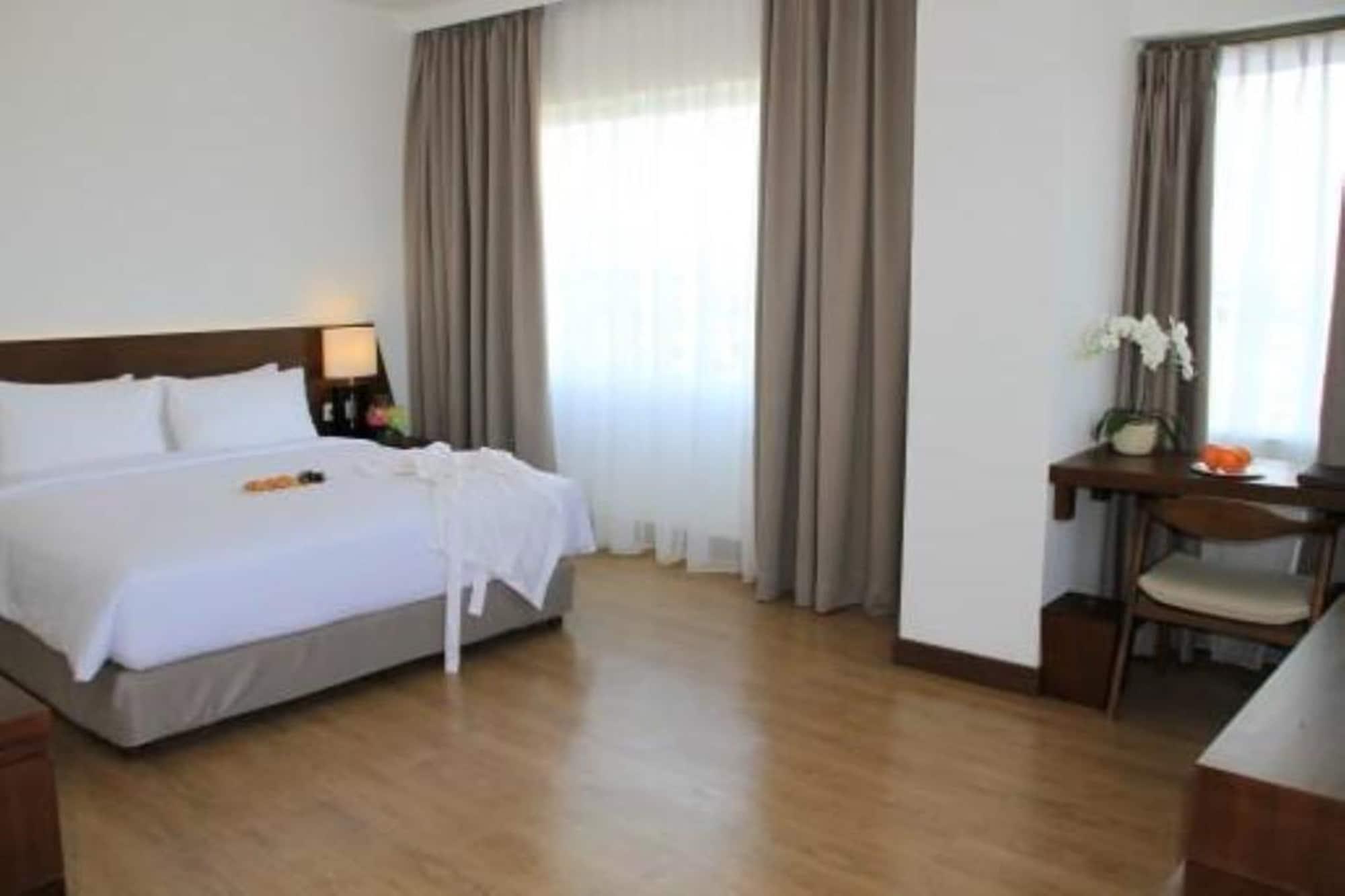 D'Primahotel Tangerang Exteriör bild