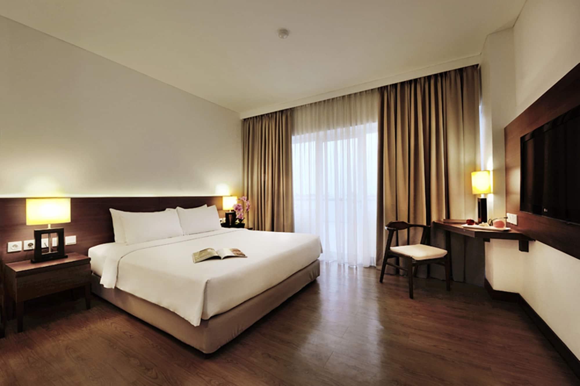 D'Primahotel Tangerang Exteriör bild