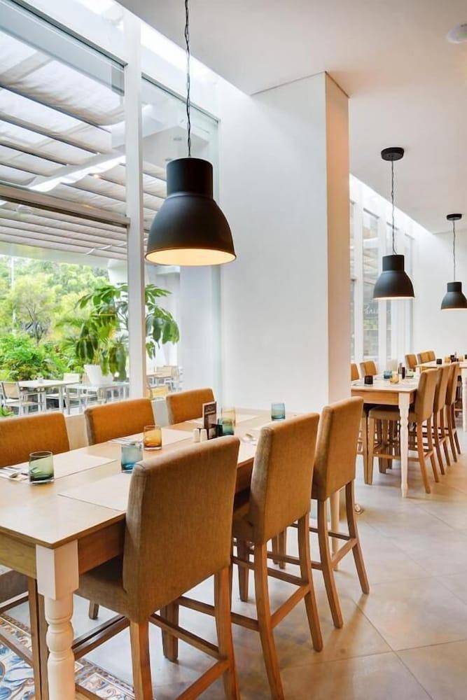 D'Primahotel Tangerang Exteriör bild