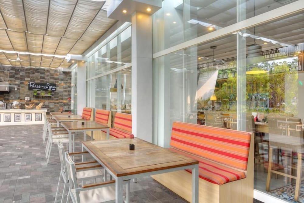 D'Primahotel Tangerang Exteriör bild