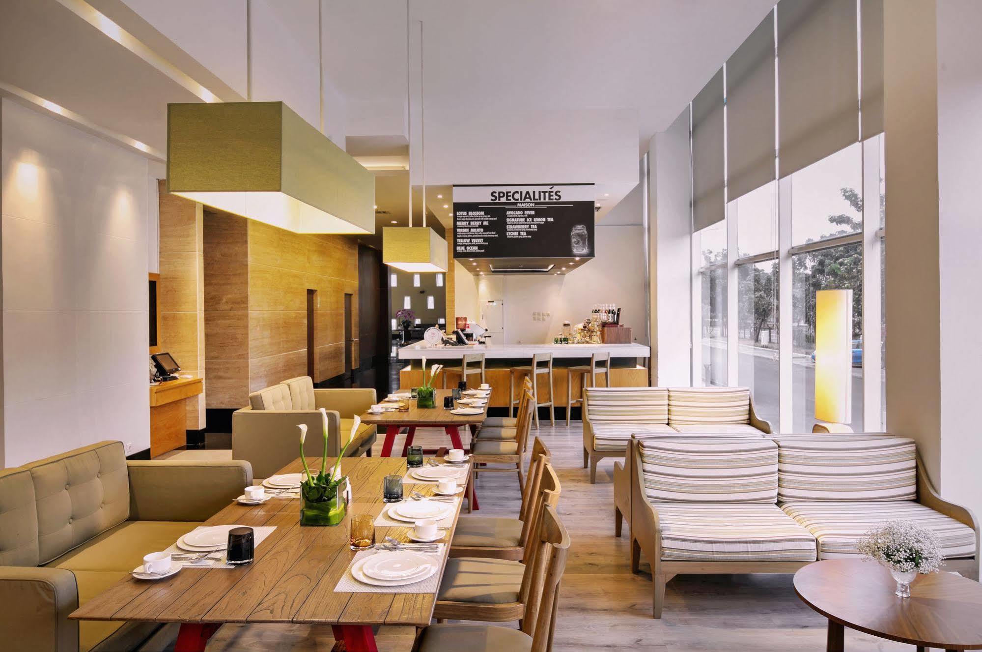 D'Primahotel Tangerang Exteriör bild